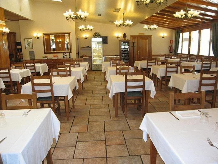 Hostal Lorentxo Olave Extérieur photo